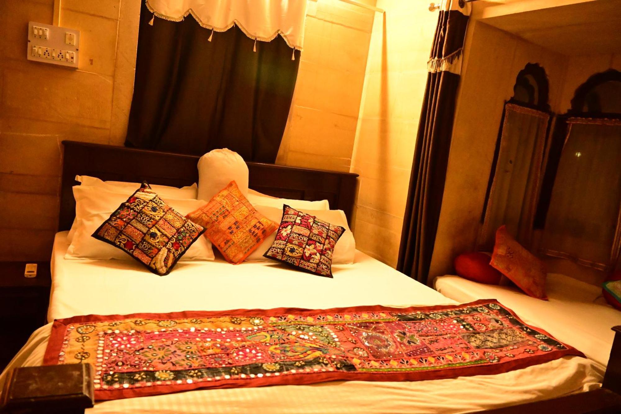 Hotel Fotiya Jaisalmer Zewnętrze zdjęcie